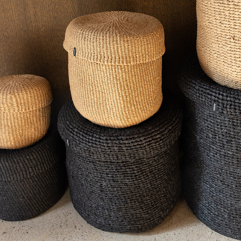 A lidded basket for storage: How to choose a basket of the right size and shape for different home needs?