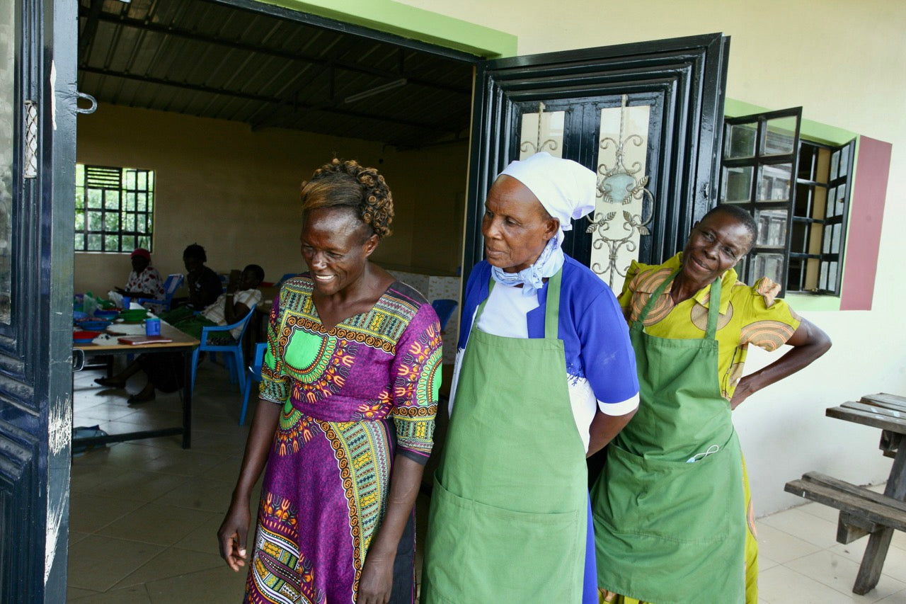 Group of women that are part of Gololi crafts artisans