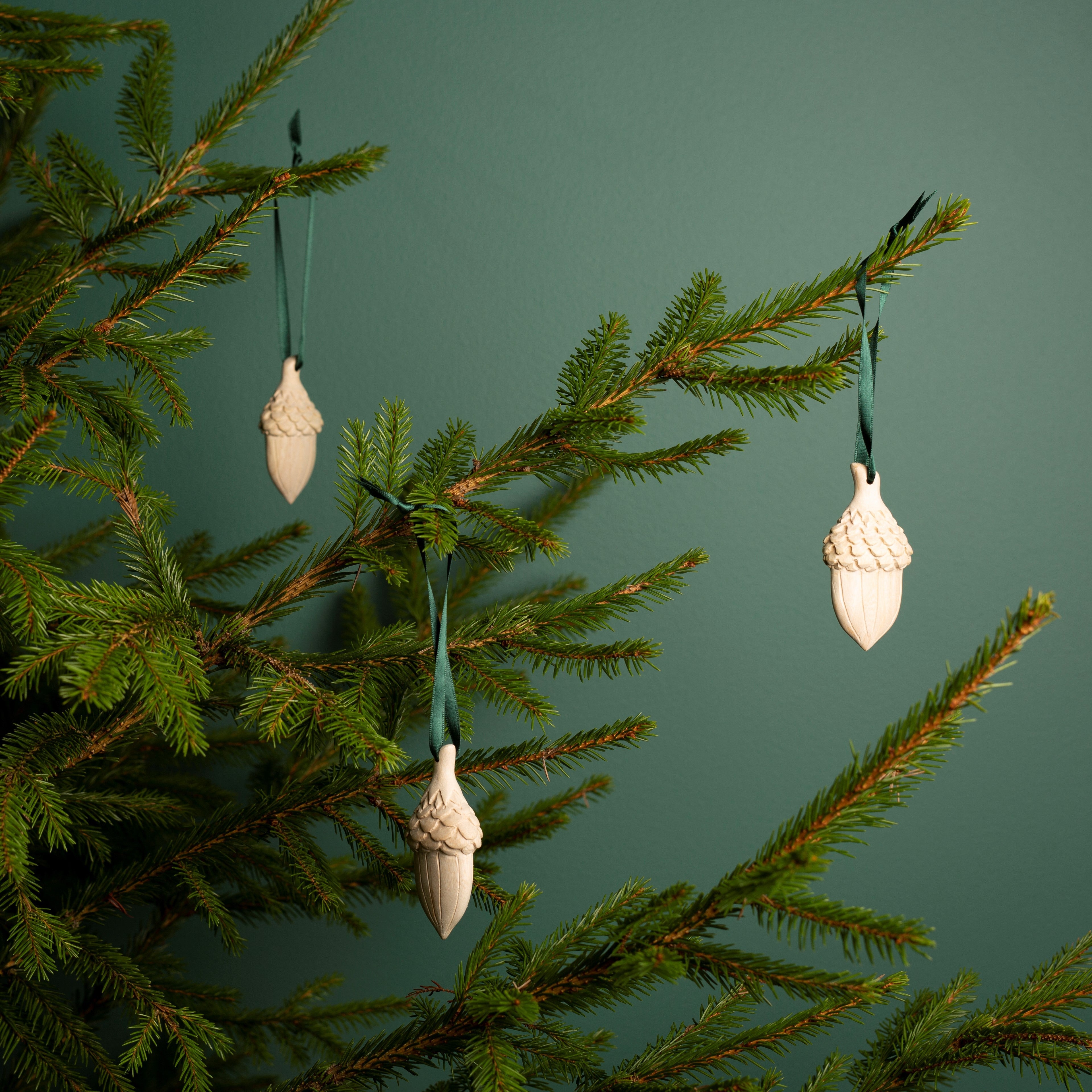acorn hand made wooden ornament fair trade beuatiful