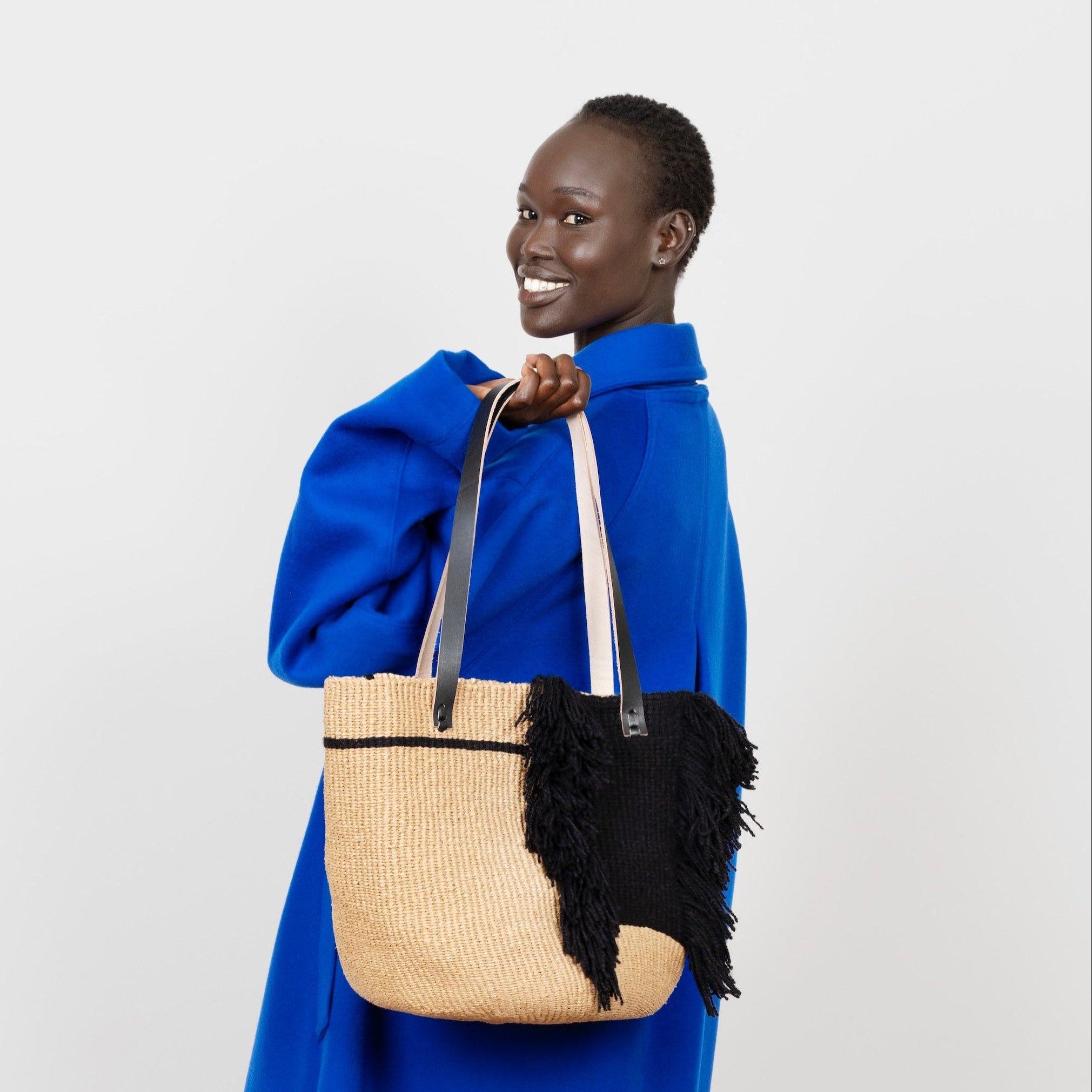 Mifuko Wool and paper Shopper basket Pamba shopper basket | Ervin Latimer design black M fair trade handmade black leather handles