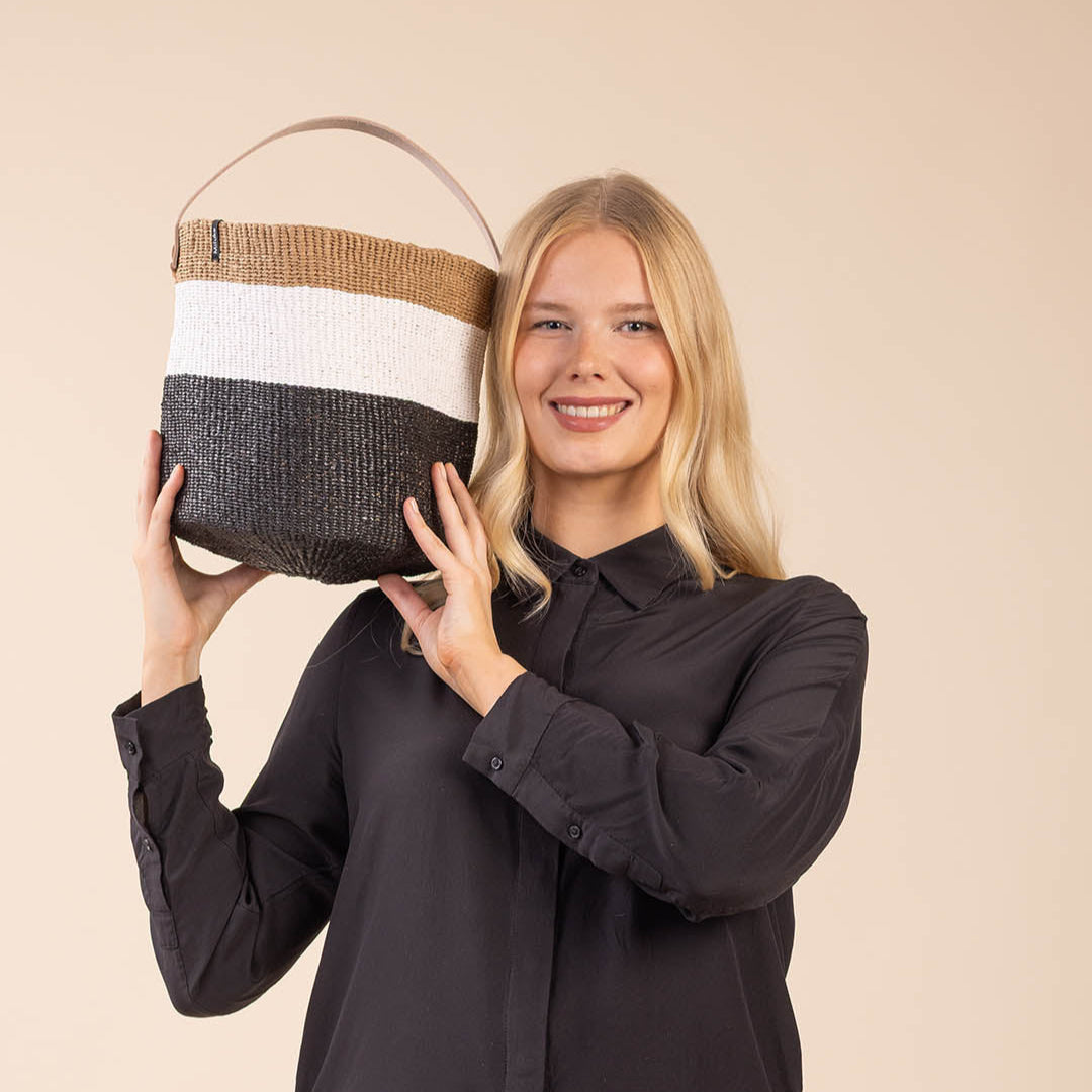 Handmade fair trade basket with leather handle small