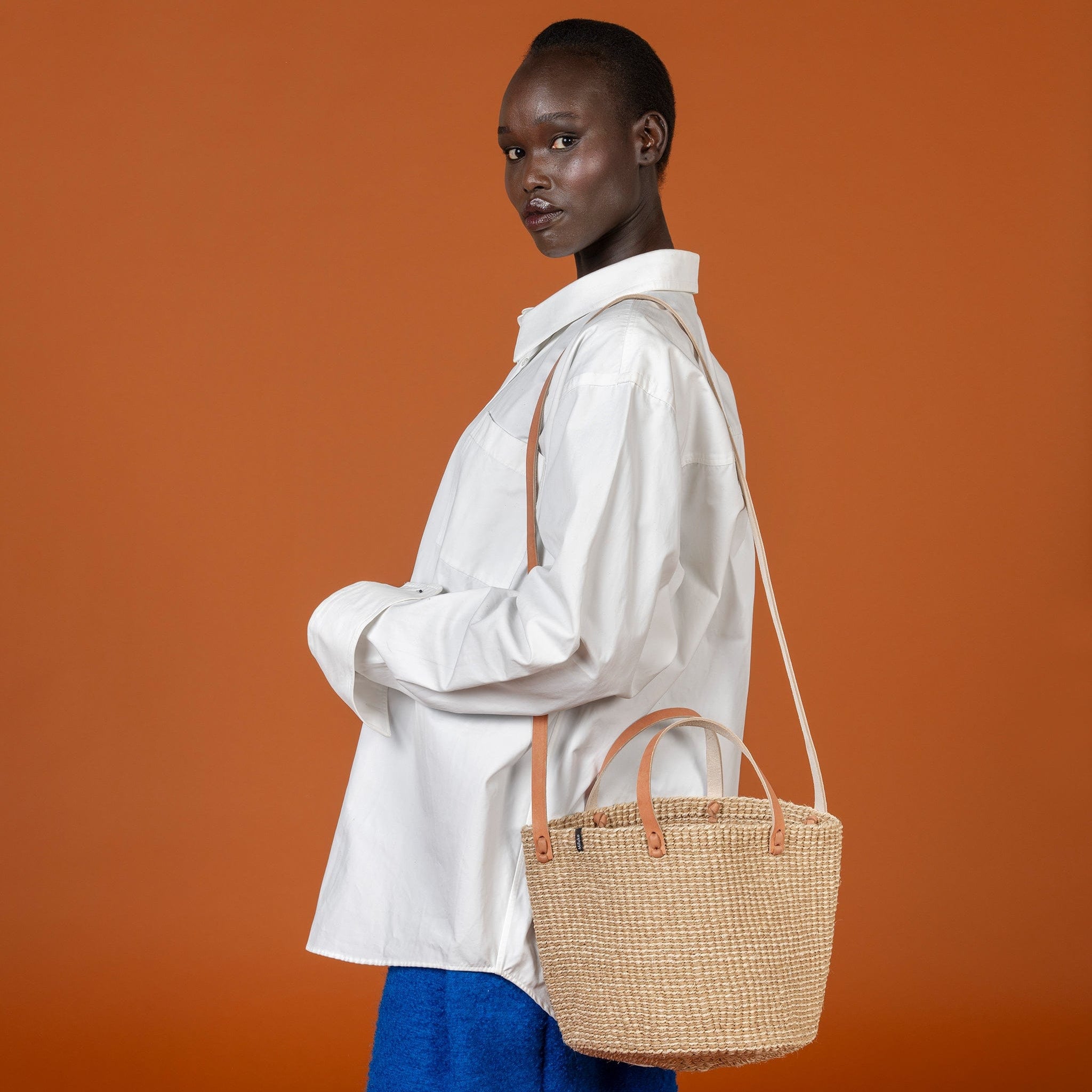 Mifuko Paper and banana fiber Shopper basket Majani shopper basket | One color natural brown S handmade leather handles fair trade