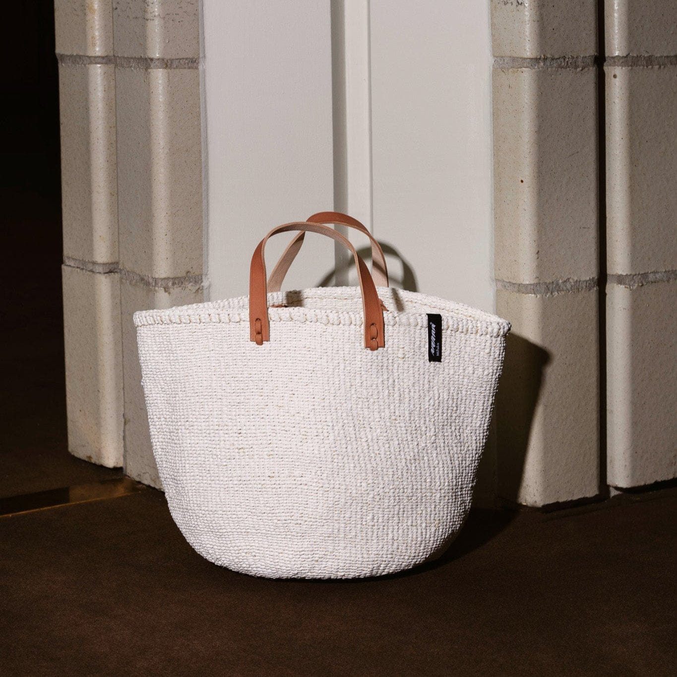 Mifuko Partly recycled plastic and sisal Market basket M Kiondo market basket | White M