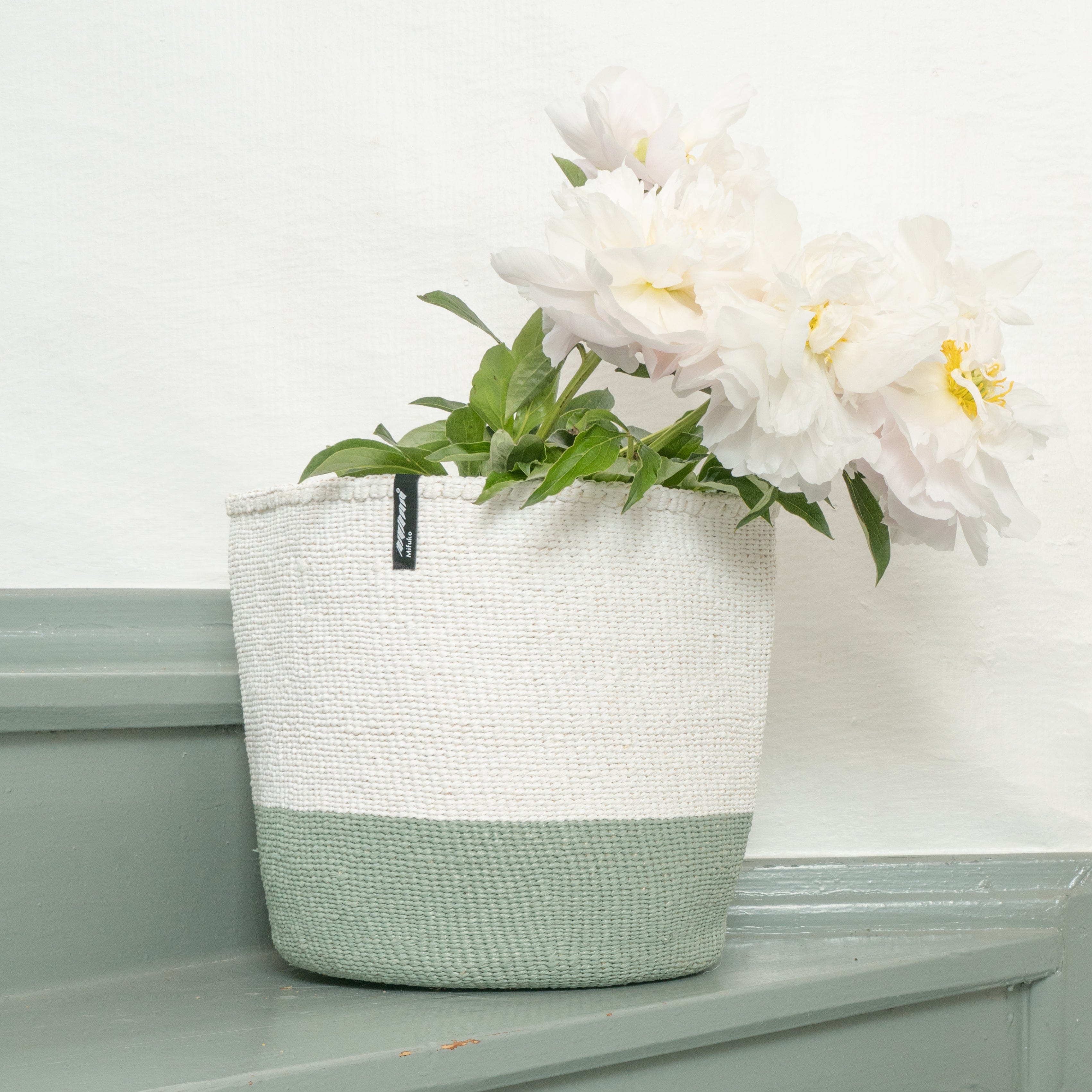 Mifuko Partly recycled plastic and sisal Medium size basket M Kiondo basket | White and light green duo M