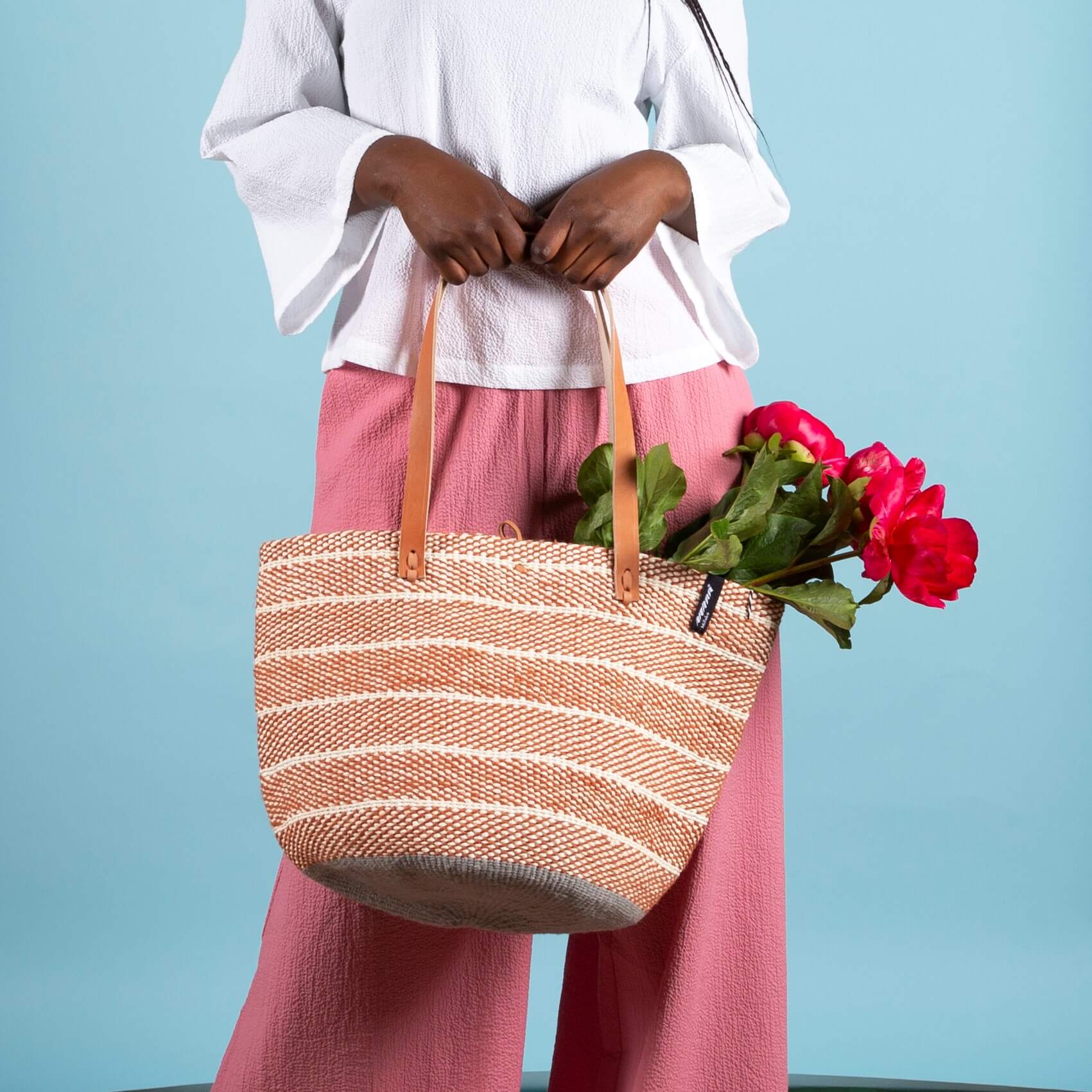 Mifuko Wool and paper Shopper basket Pamba shopper basket | Terracotta twill weave M