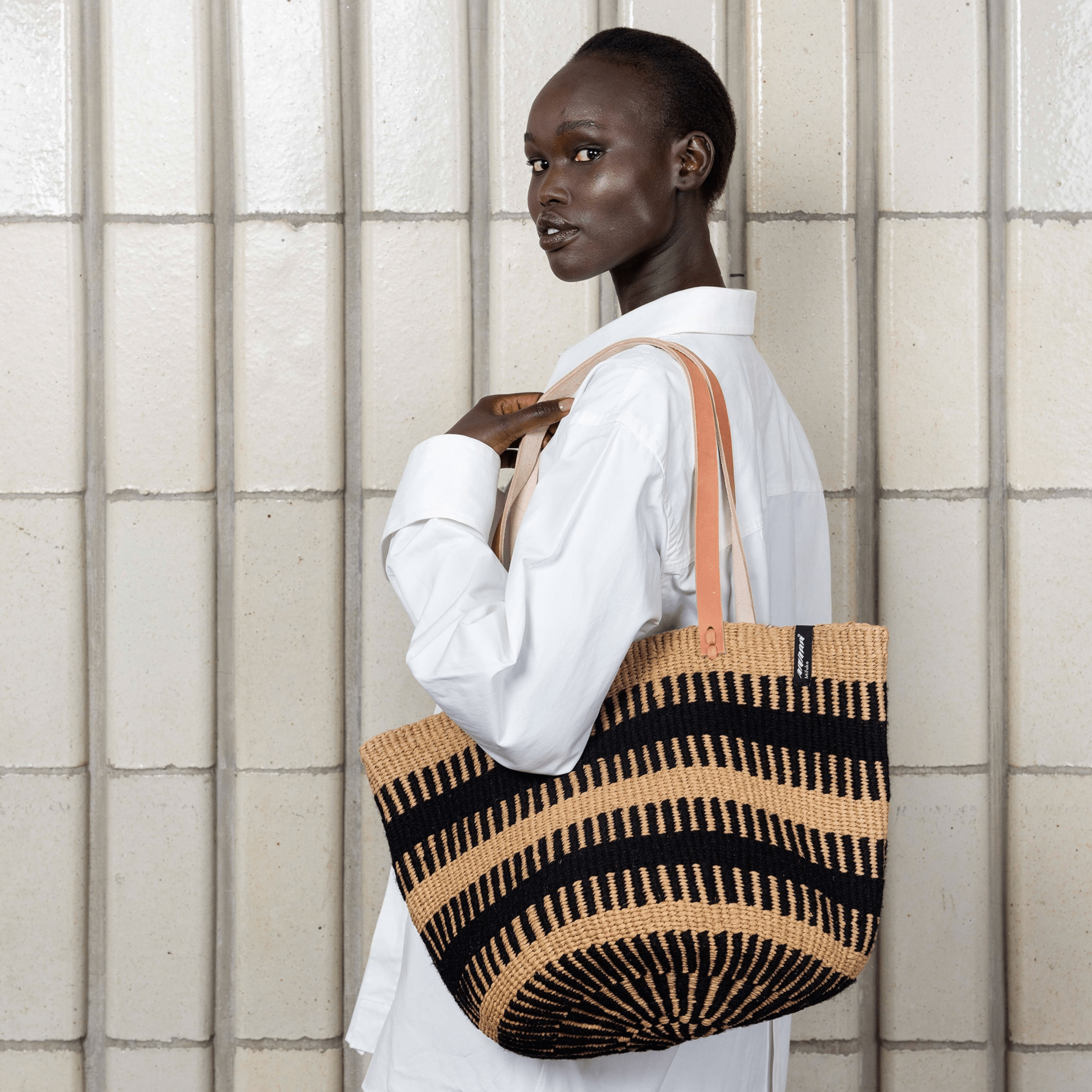 Mifuko Wool and paper Shopper basket Pamba Shopper basket | Black rib weave M leather handles fair trade handmade