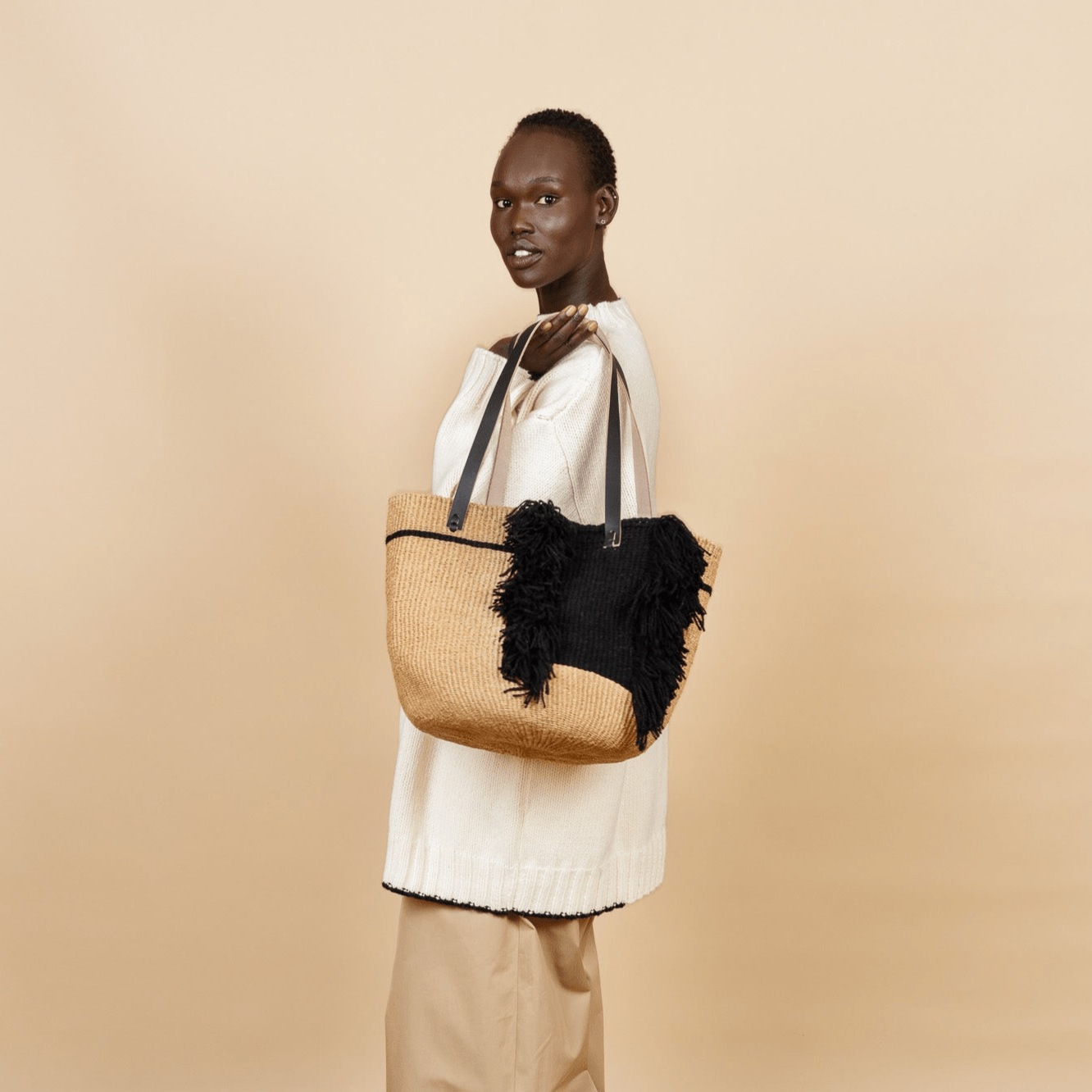 Mifuko Wool and paper Shopper basket Pamba shopper basket | Ervin Latimer design black M fair trade handmade black leather handles