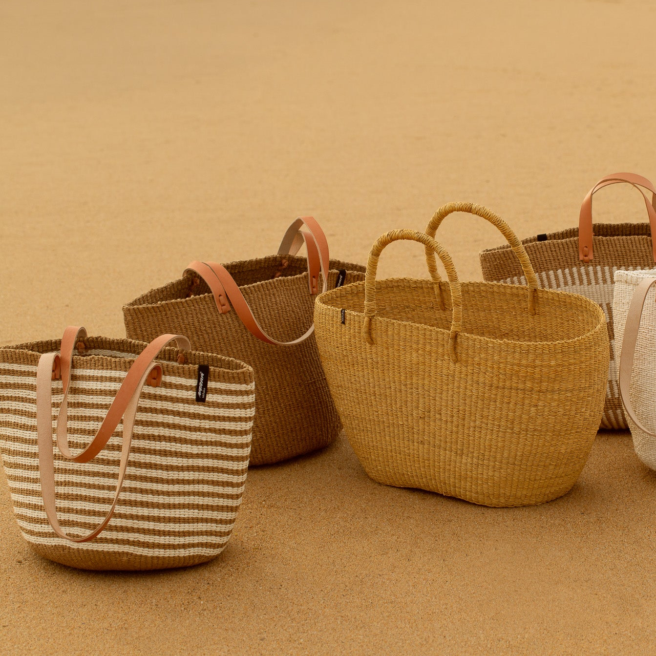Kiondo shopper basket | Thin brown stripes M