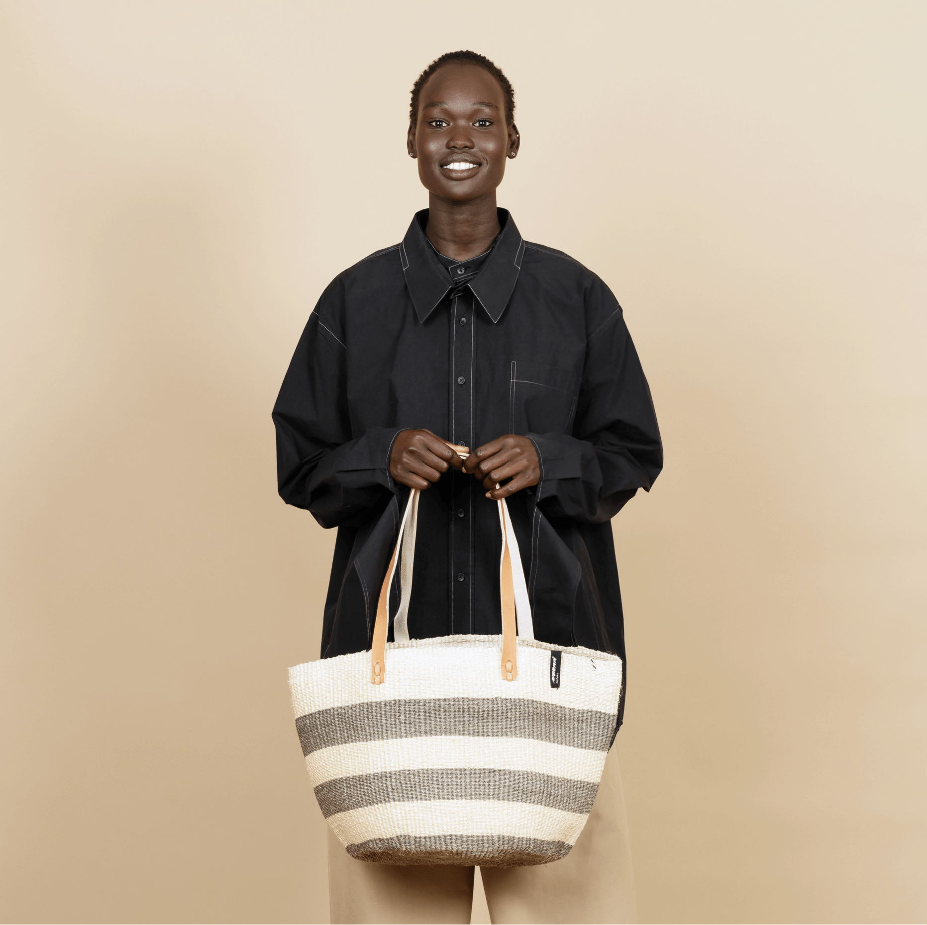 Kiondo shopper basket | Light grey stripes M