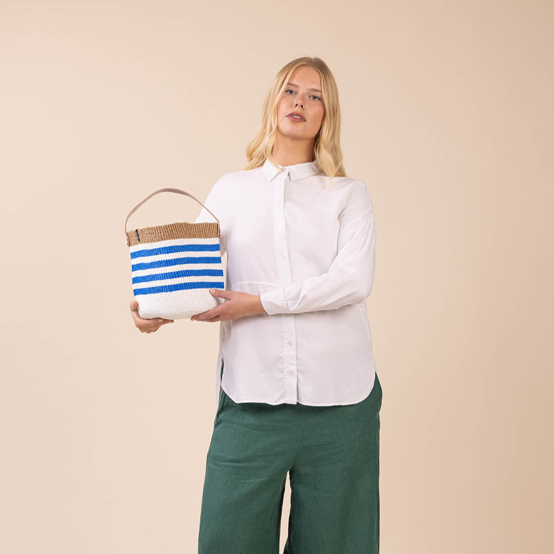 Kiondo basket | Thin stripe blue with handle S