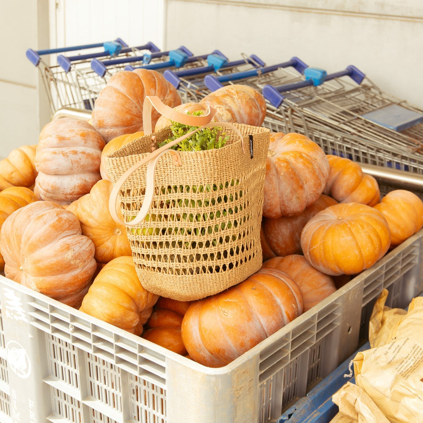 Handmade paper brown open weave Kiondo shopper basket M