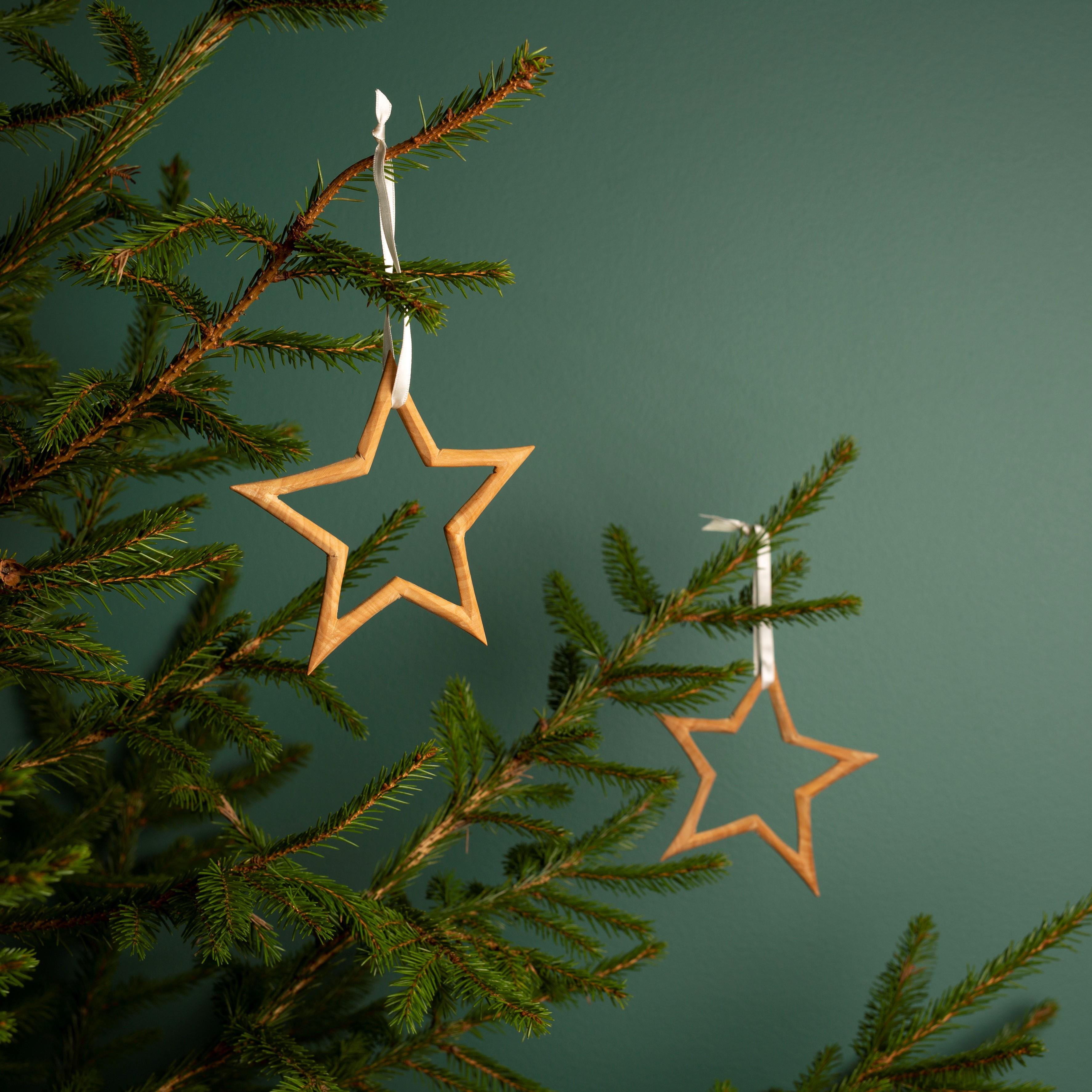 Handmade wooden star ornament XS