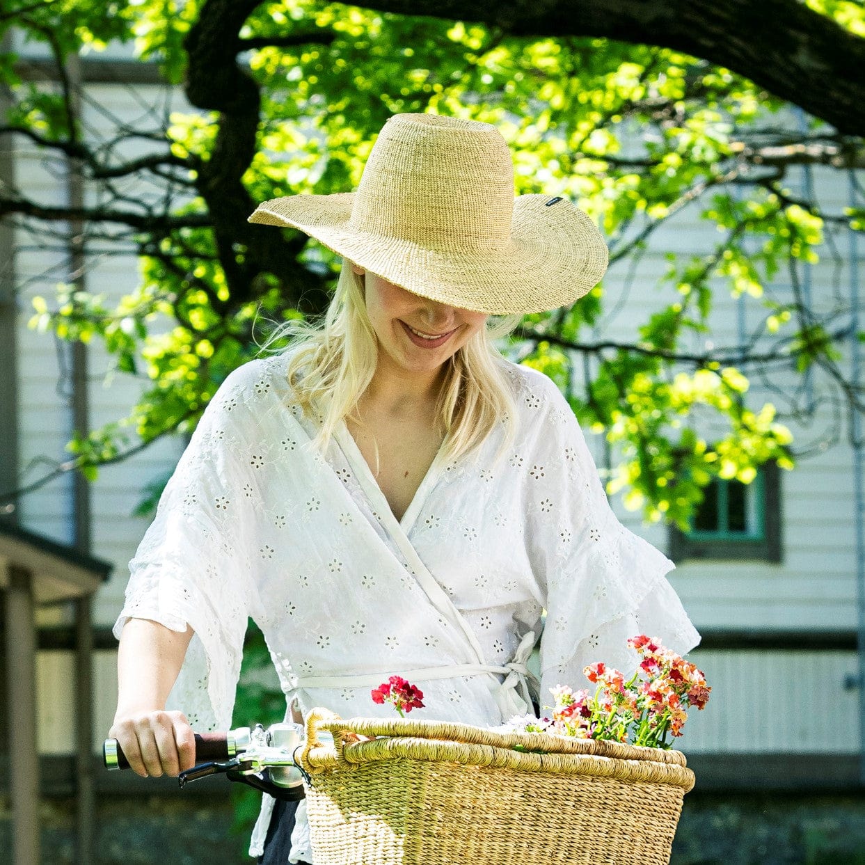 BOLGA STRAW store HAT