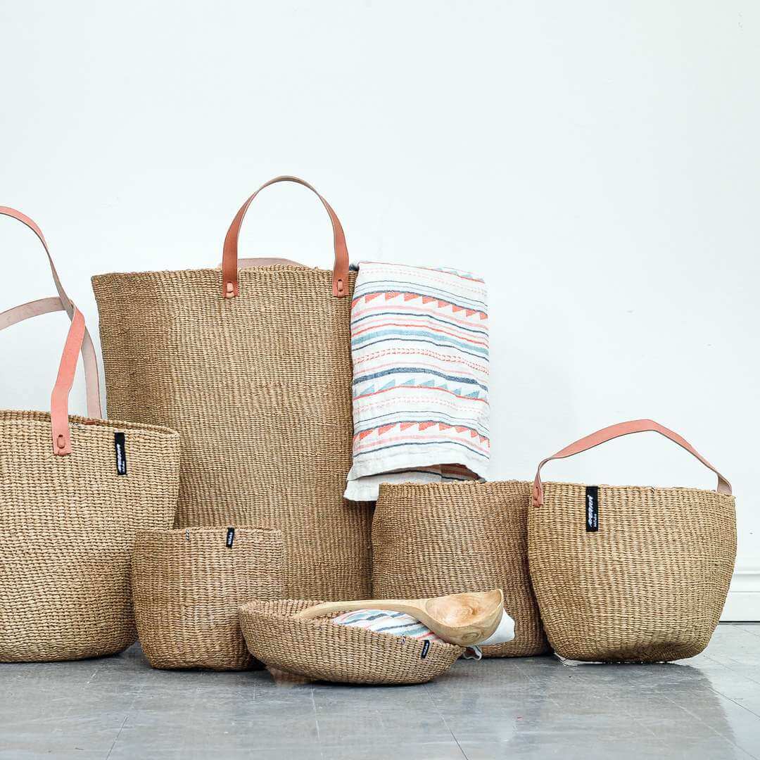 Handmade fair trade Paper Kiondo basket | Brown with handle S