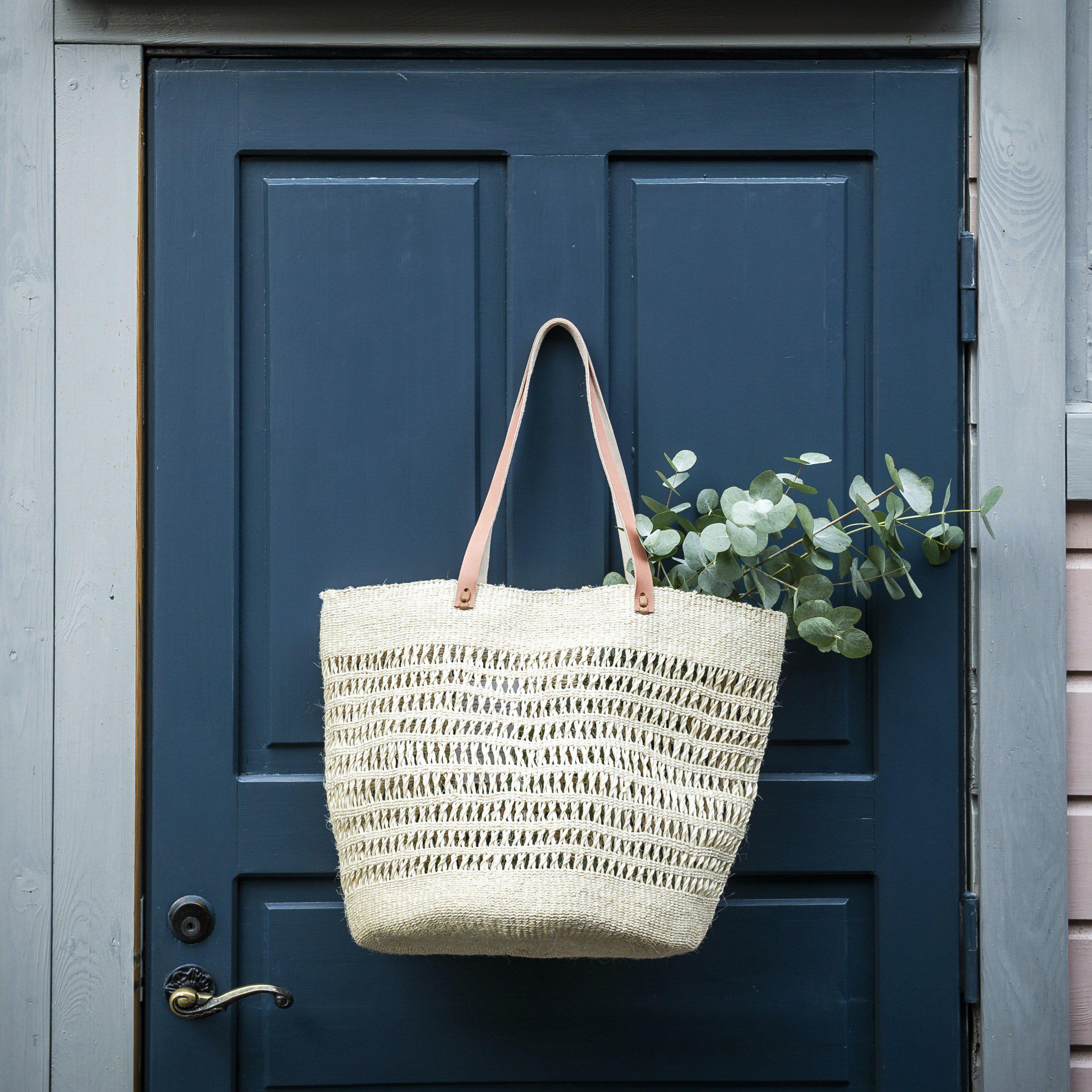 Handmade fair trade Sisal Kiondo shopper basket | Natural open weave L
