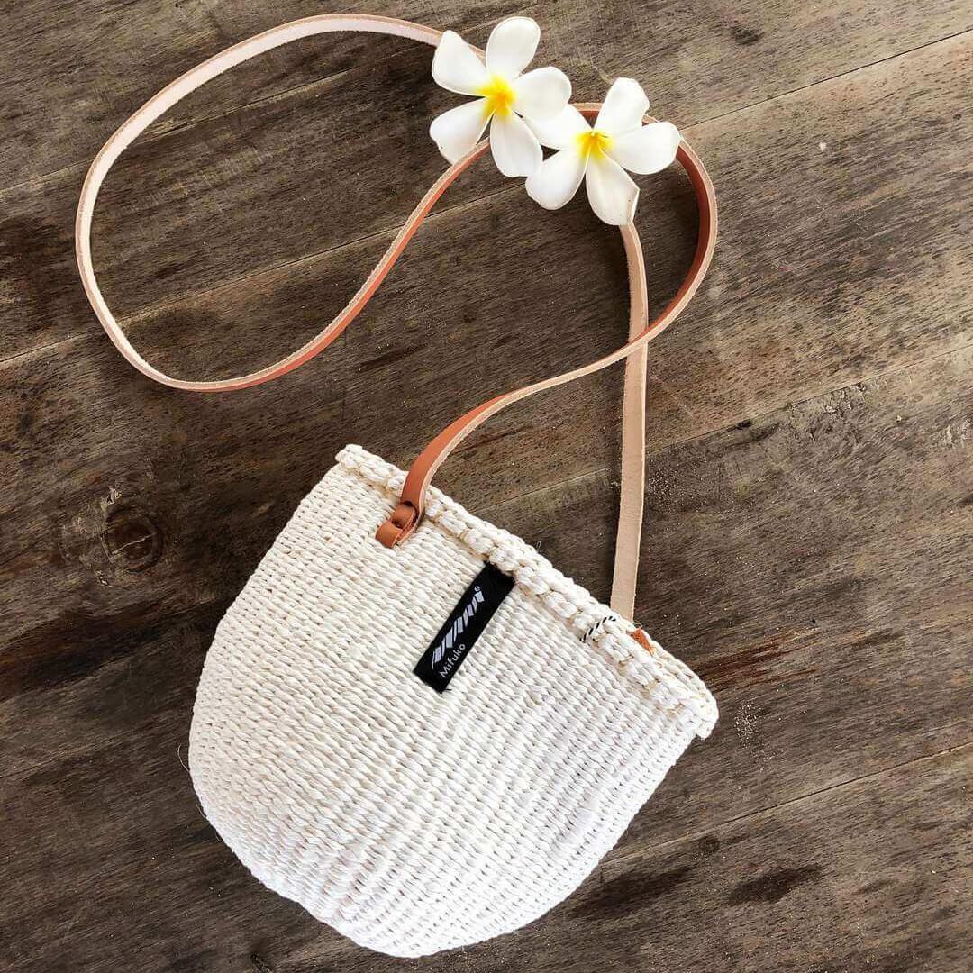 Mifuko Partly recycled plastic and sisal Basket with long handle XS Kiondo hanging basket | White XS