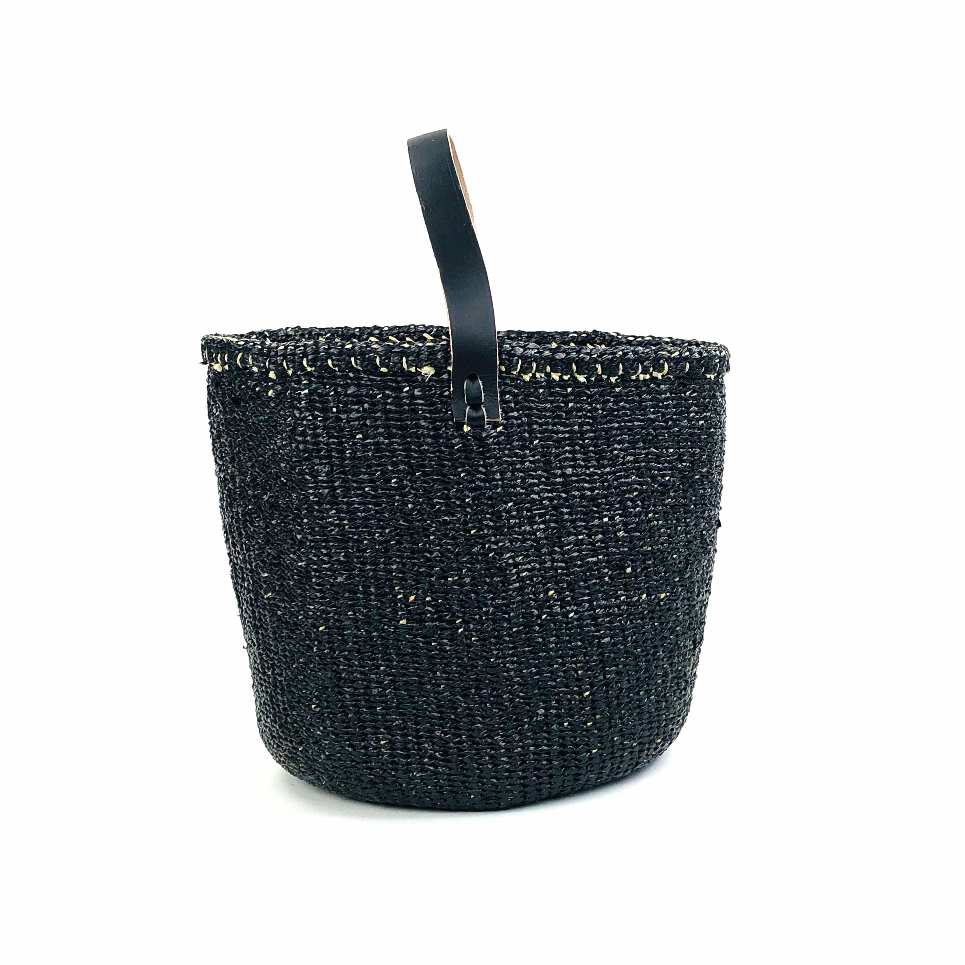 Mifuko Partly recycled plastic and sisal Small basket with short handle S Kiondo basket with handle | Black S